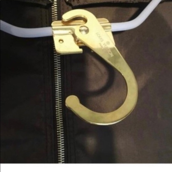- - Authentic Louis Vuitton garment bag - Picture 2 of 4